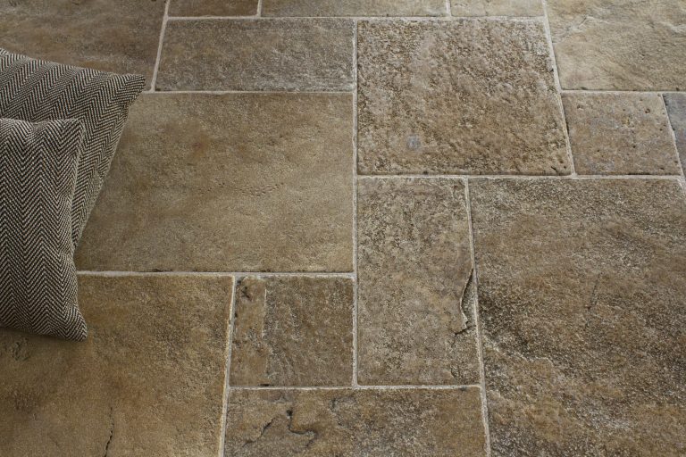 NATURAL STONES